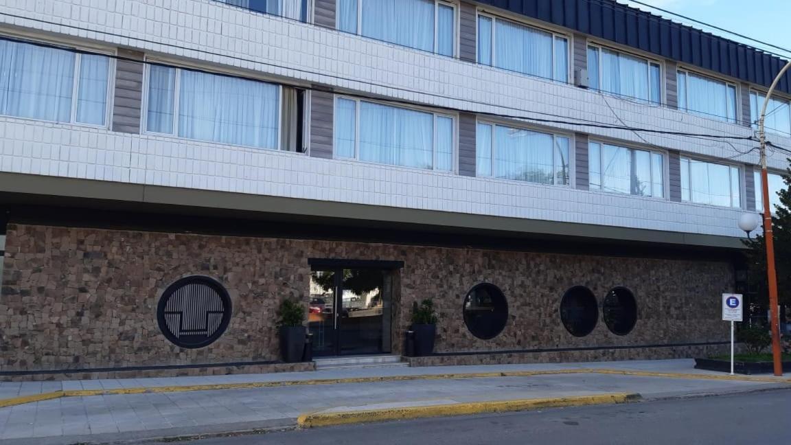 Hotel Tehuelche Esquel Exteriör bild