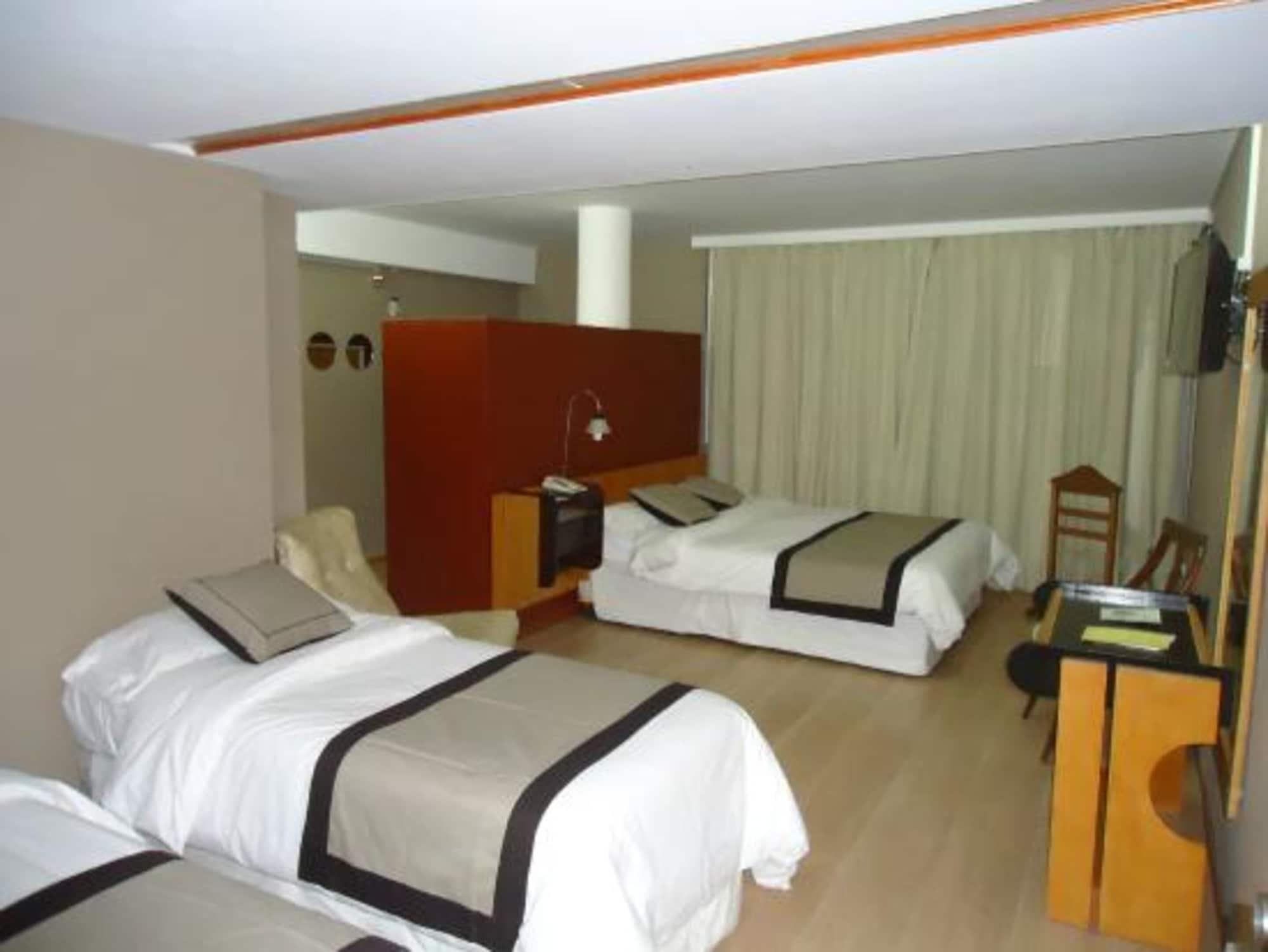 Hotel Tehuelche Esquel Exteriör bild