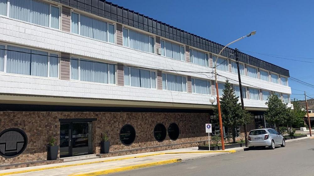 Hotel Tehuelche Esquel Exteriör bild